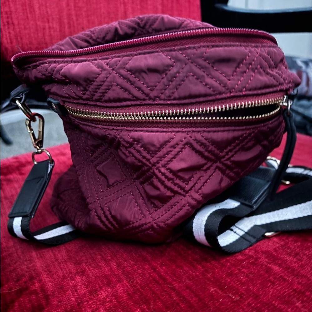 burgundy crossbody 3 pocket purse